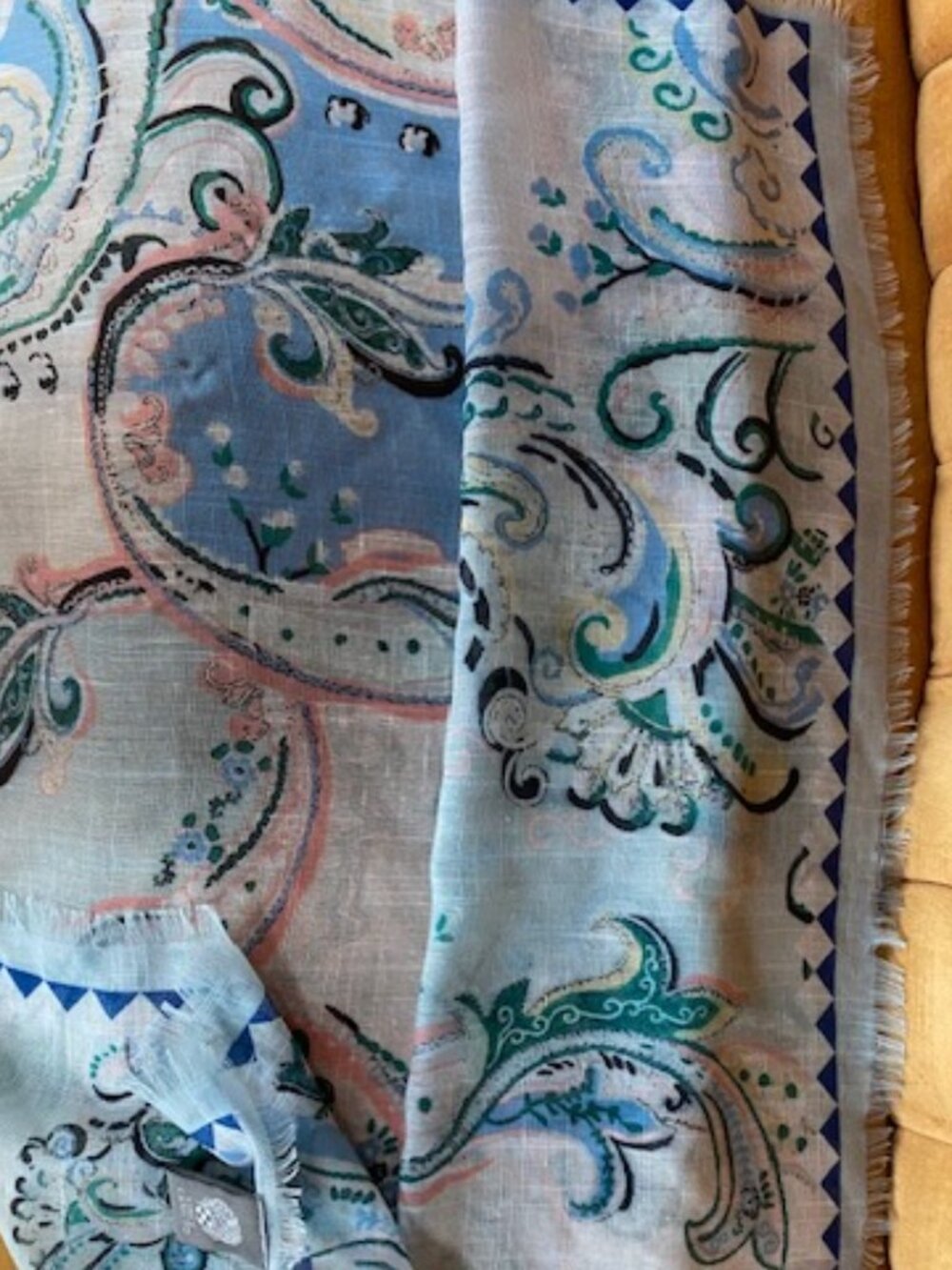 Vince Camuto womens paisley scarf 24" sq. baby blue, spring green, navy preowned
